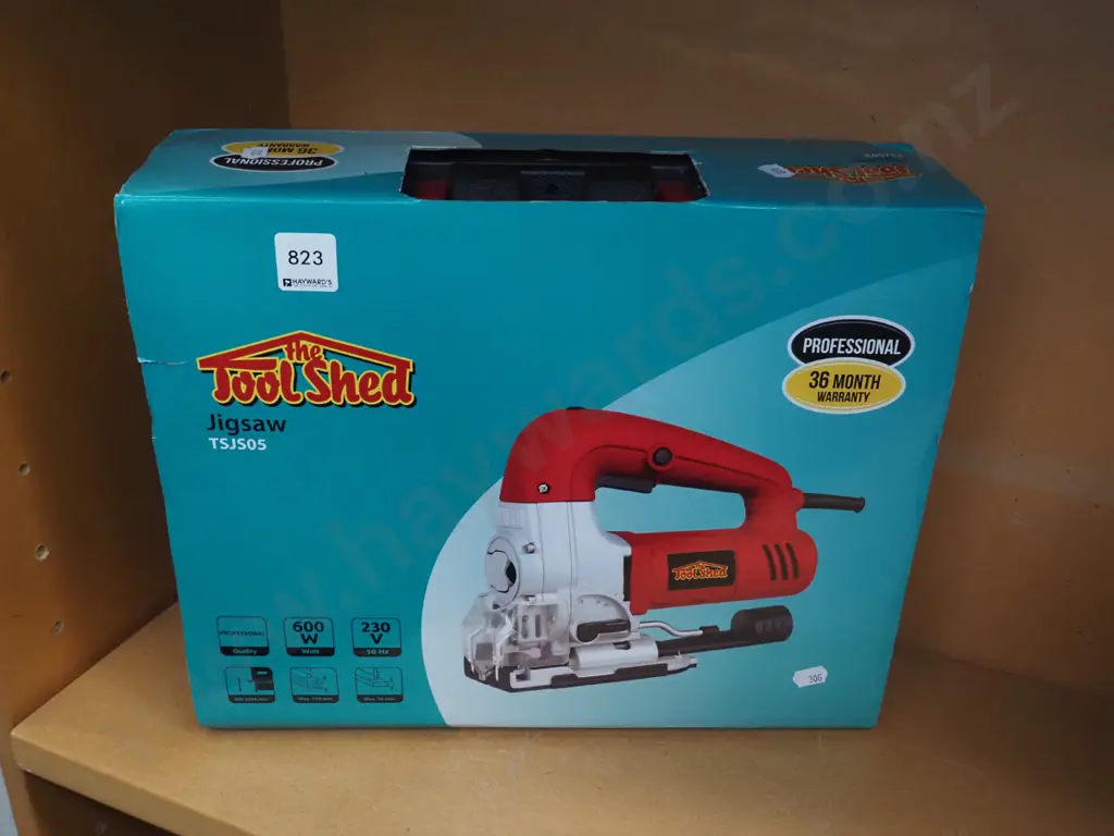 as-new boxed ToolShed jigsaw Image 1++