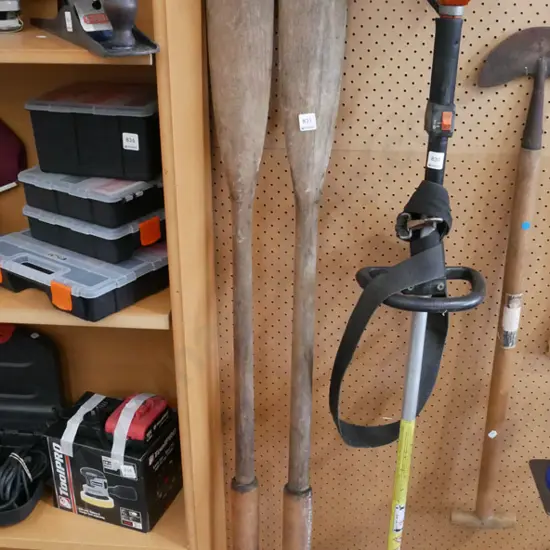 2x vintage oars