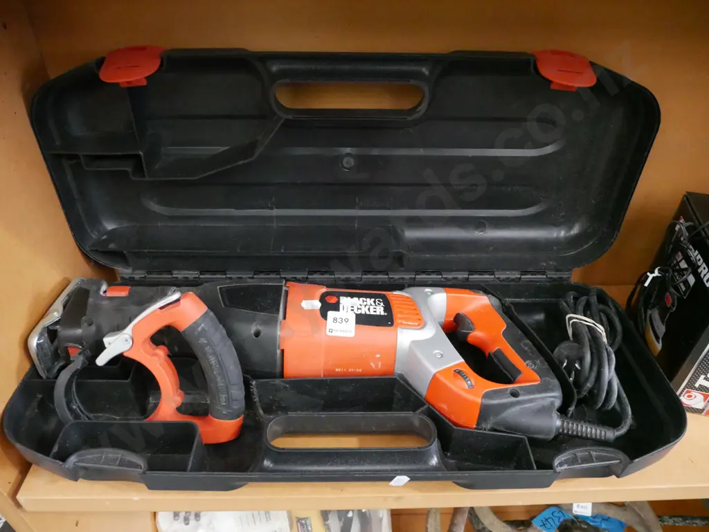 Black & Decker reciprocating saw Image 1++