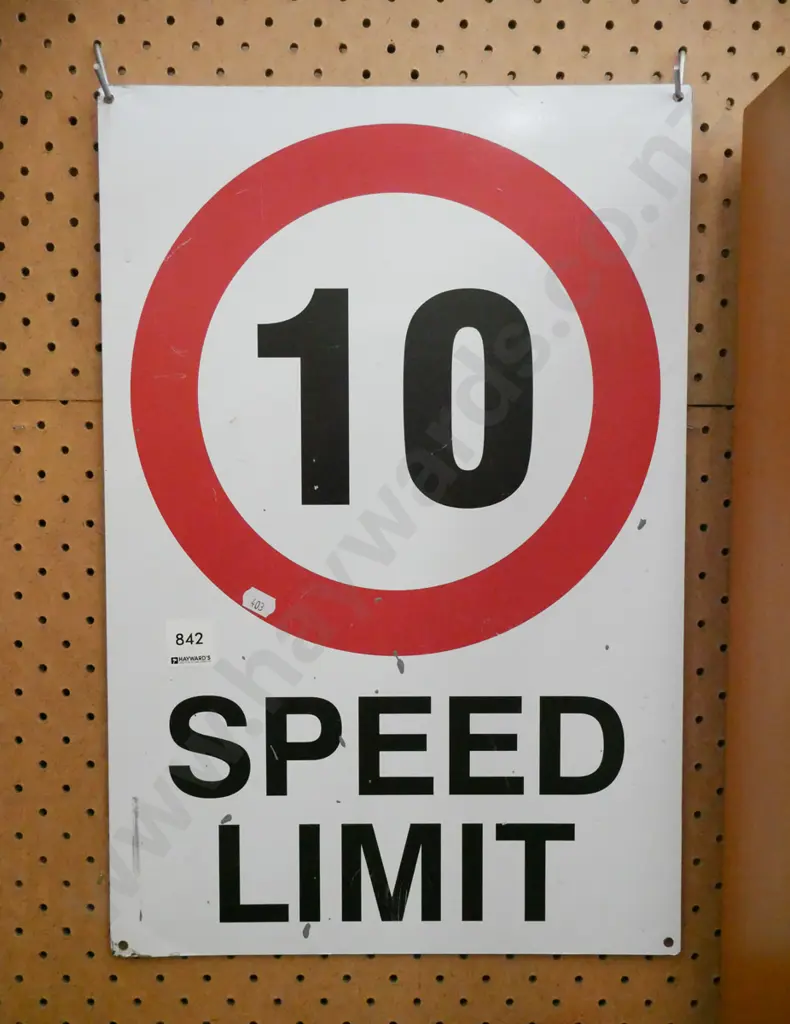 10km speed limit sign Image 1++
