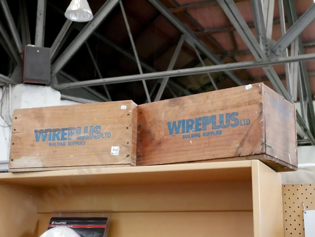2x wooden nail boxes Image 1++