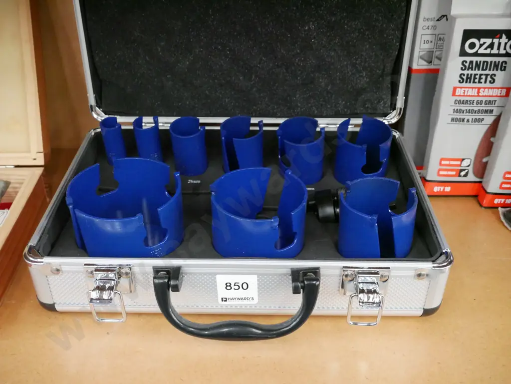 hole saw kit Image 1++