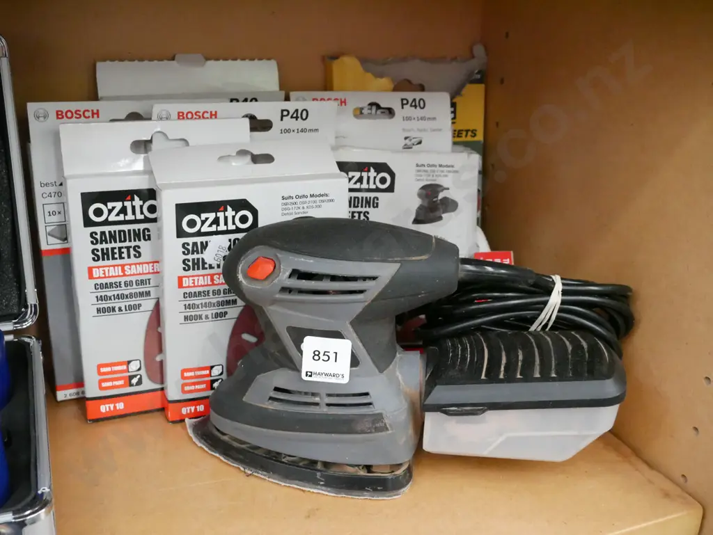Ozito orbital sander and sheets Image 1++