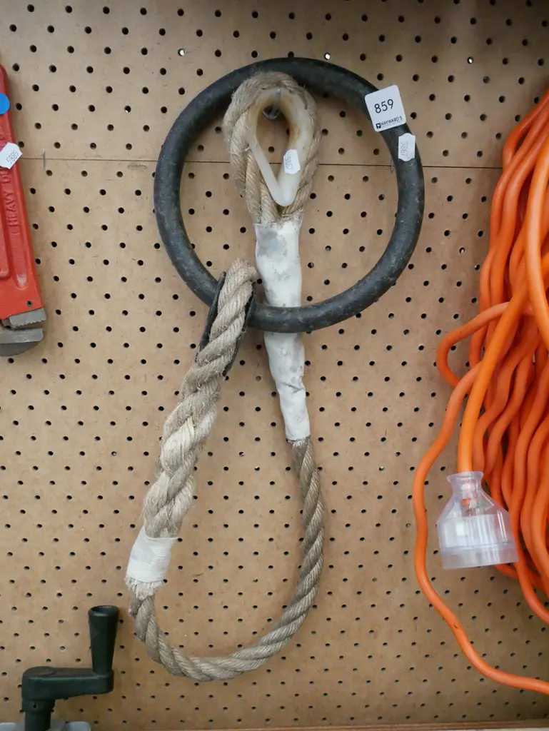 rope and metal hoop Image 1++