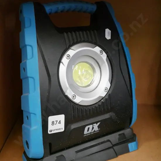 Ox halogen light