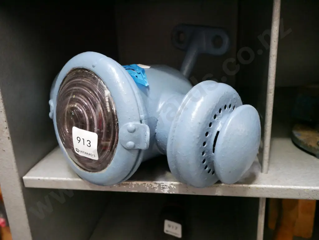 vintage train lamp  Image 1++