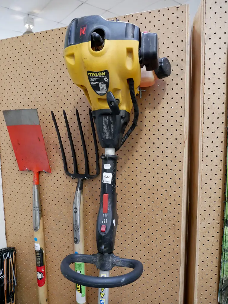 Talon 2 stroke line trimmer Image 1++