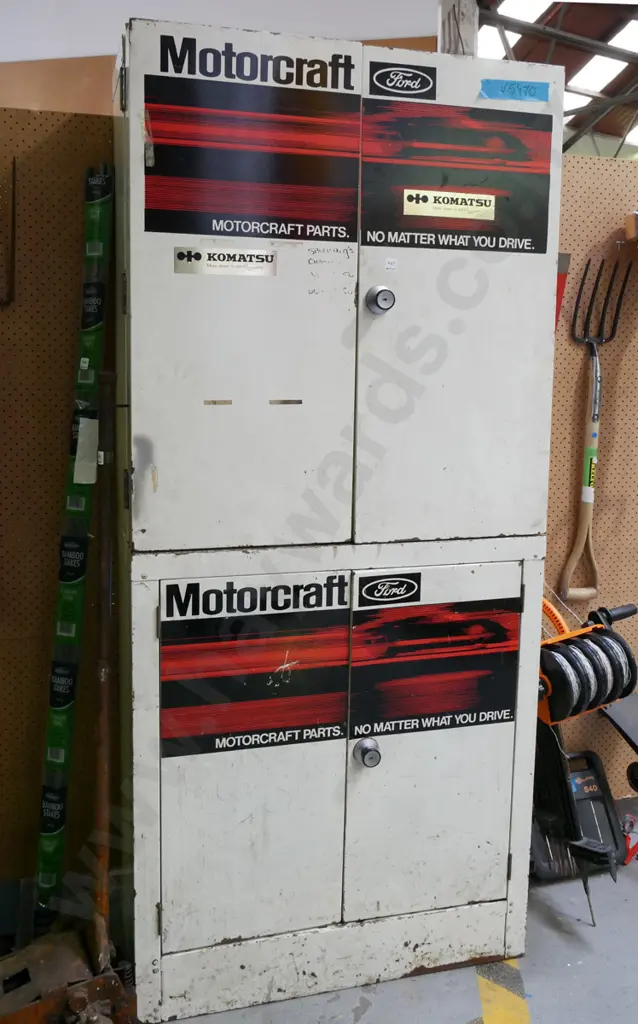 2x 2 door metal workshop cabinets - no keys H-2010 W-890 D-450 Image 1++