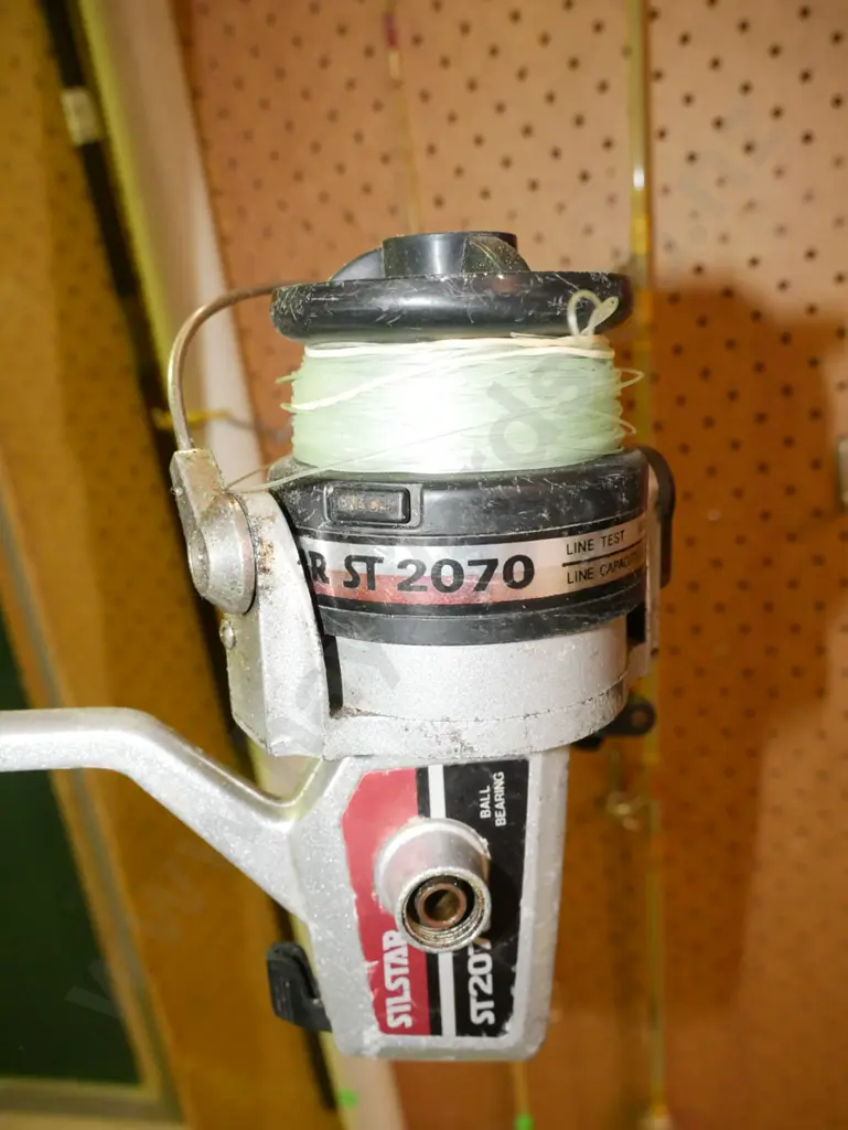 fishing rod and reel Image 1++