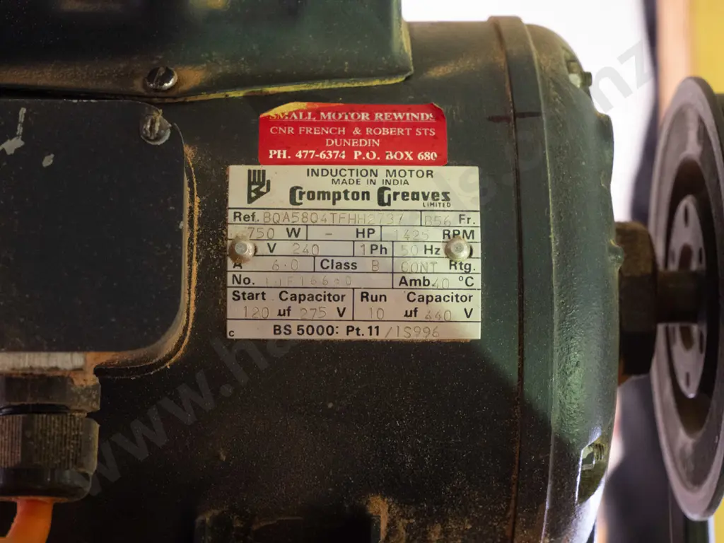 Large home made table saw, using a vintage Duro cast-metal housing & 750w motor. H-900 W-1300 D-1040 Image 1++