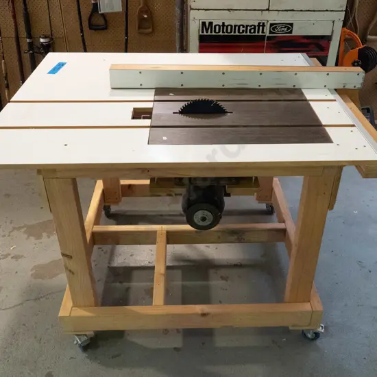 Large home made table saw, using a vintage Duro cast-metal housing & 750w motor. H-900 W-1300 D-1040