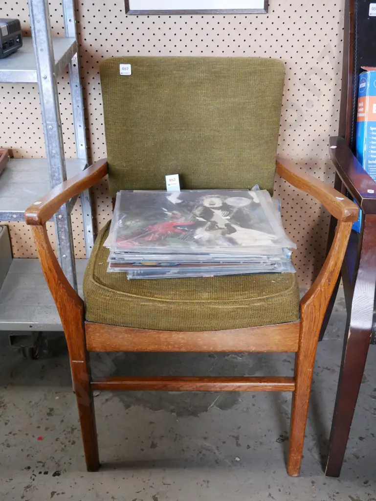 mid-century reception chair Image 1++