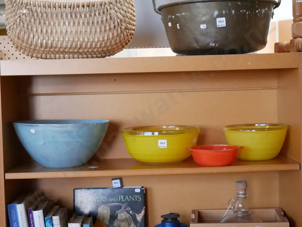 various coloured glass bowls Image 1++