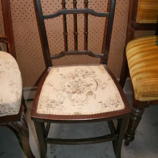 carved Victorian spinde back dining chair