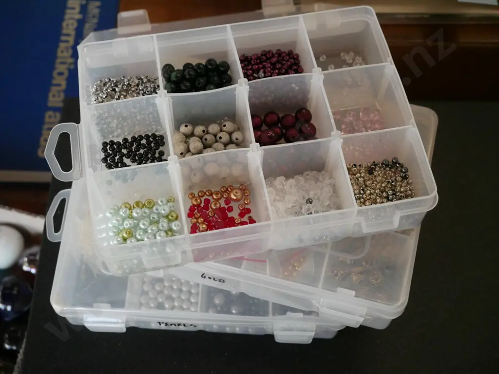 3x small containers of beads Image 1++
