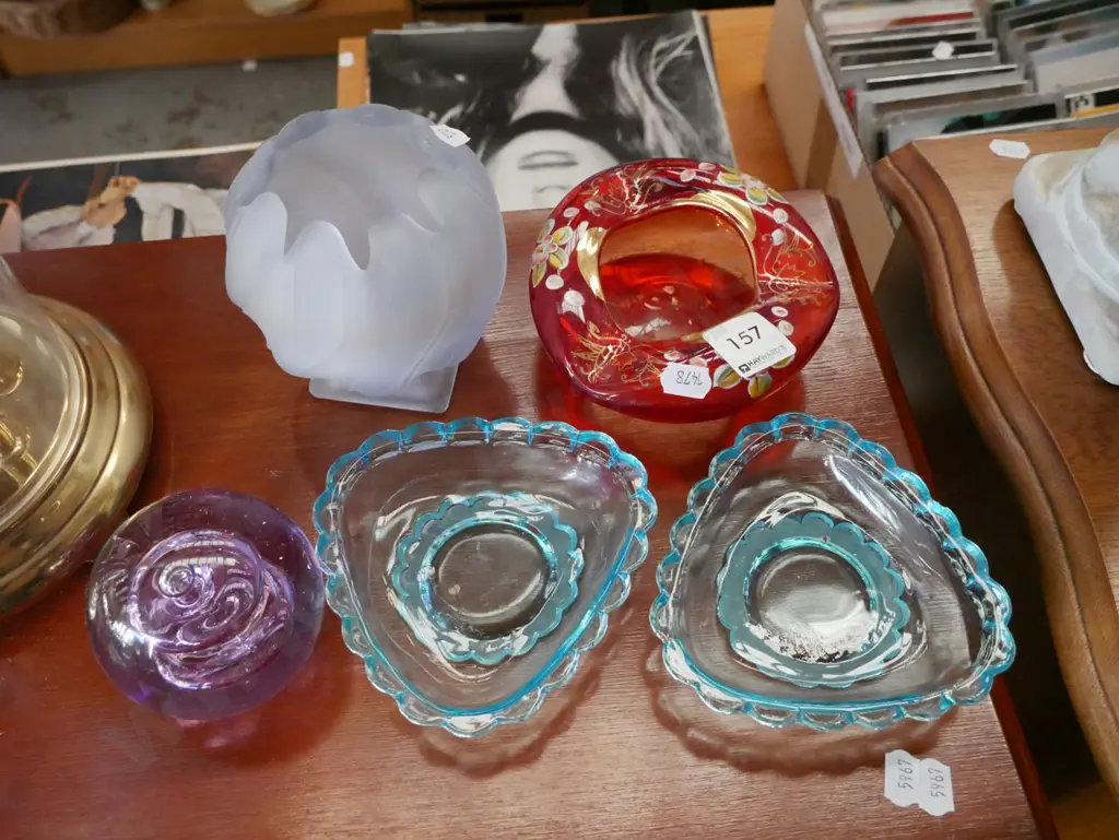glass vase, ashtray, pin dishes, paperweight Image 1++