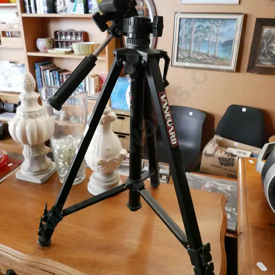 Vanguard tripod
