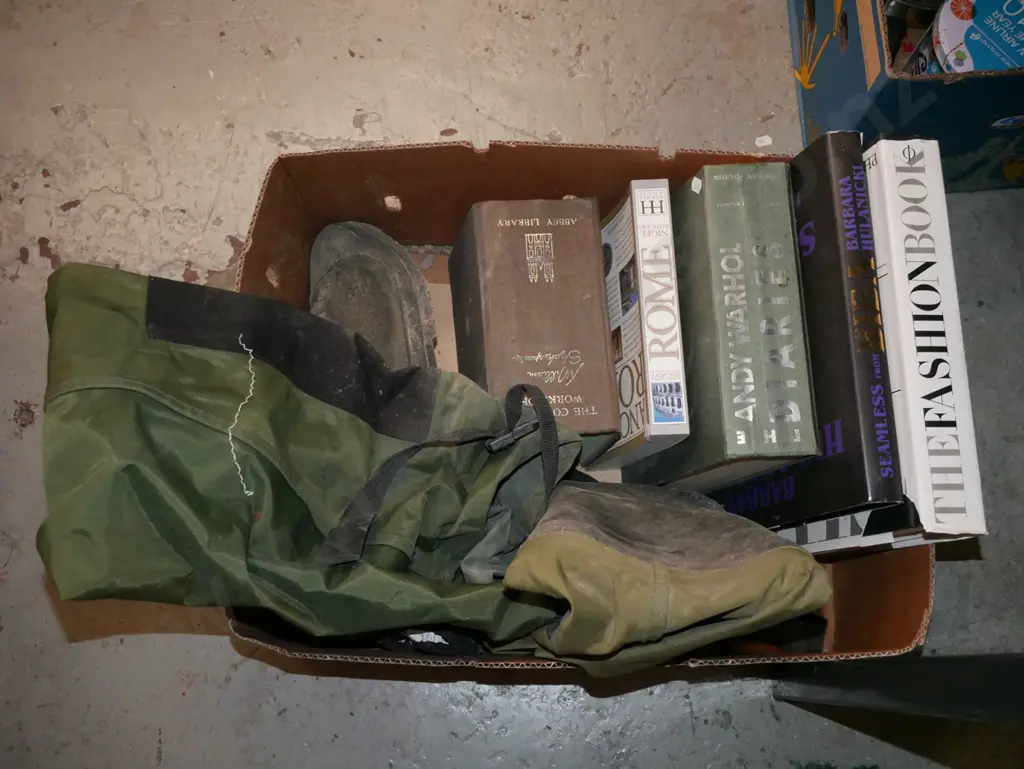 box; books, waders - size 11 Image 1++
