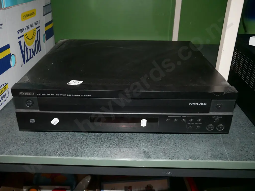 Yamaha CD player Image 1++