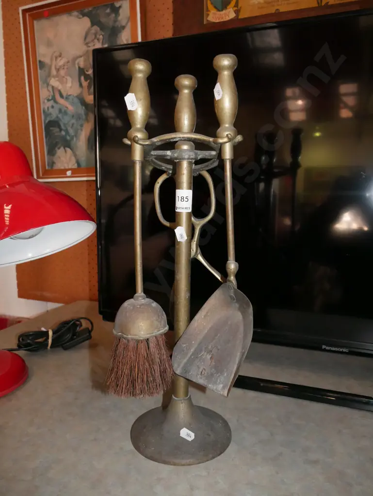 brass fireside set Image 1++