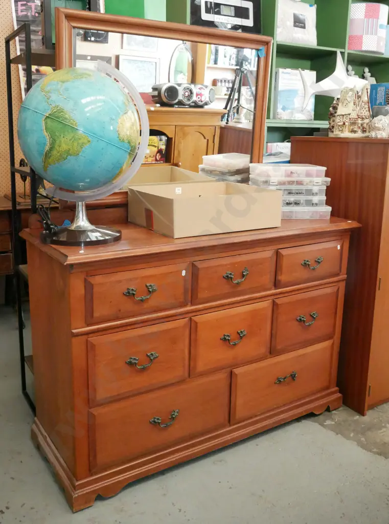 solid wood 8 drawer mirror back dresser - varnish needs attention H-1560 W-1210 D-460 Image 1++