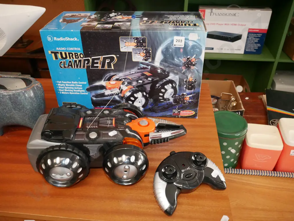 remote control vehicle - turbo clamper Image 1++