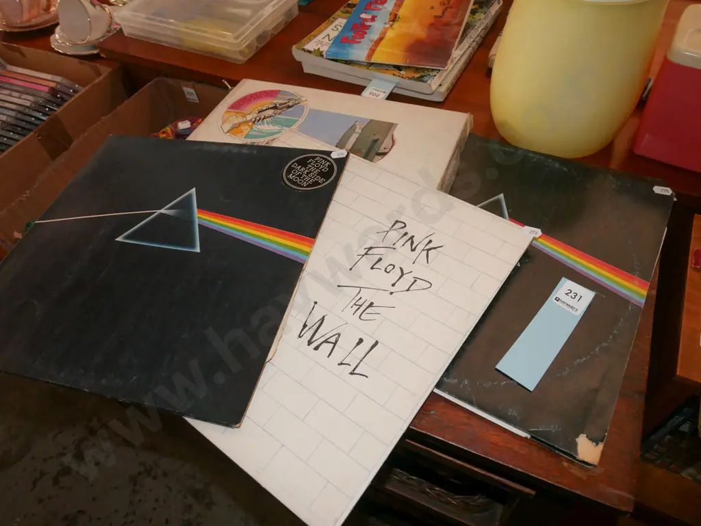 4x Pink Floyd LPs Image 1++