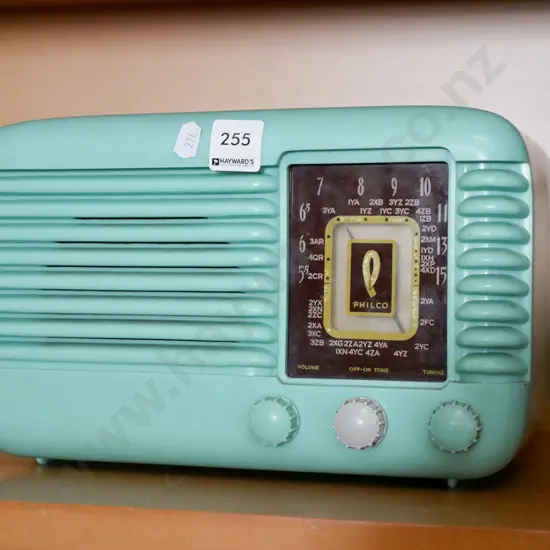 retro Philco mantle radio