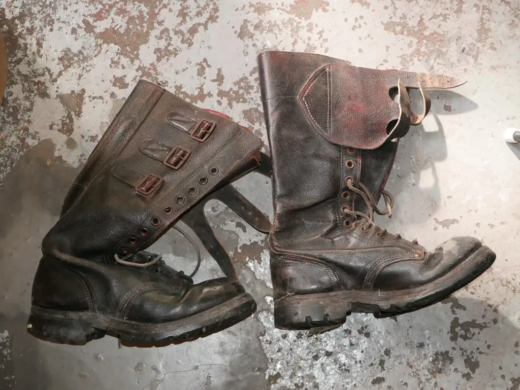 vintage motorcycle boots Image 1++