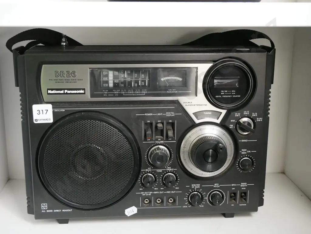 National Panasonic portable radio Image 1++