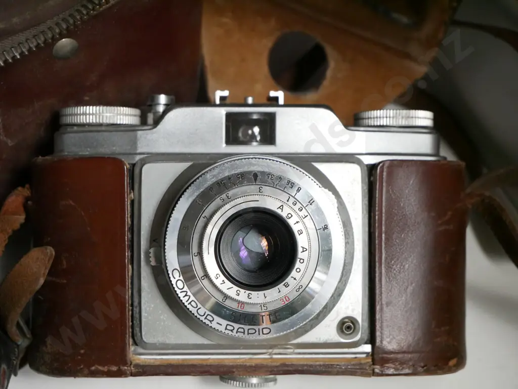 vintage camera, bag, light meter etc Image 1++