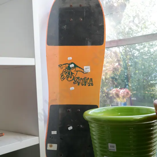 as-new 1980s skateboard
