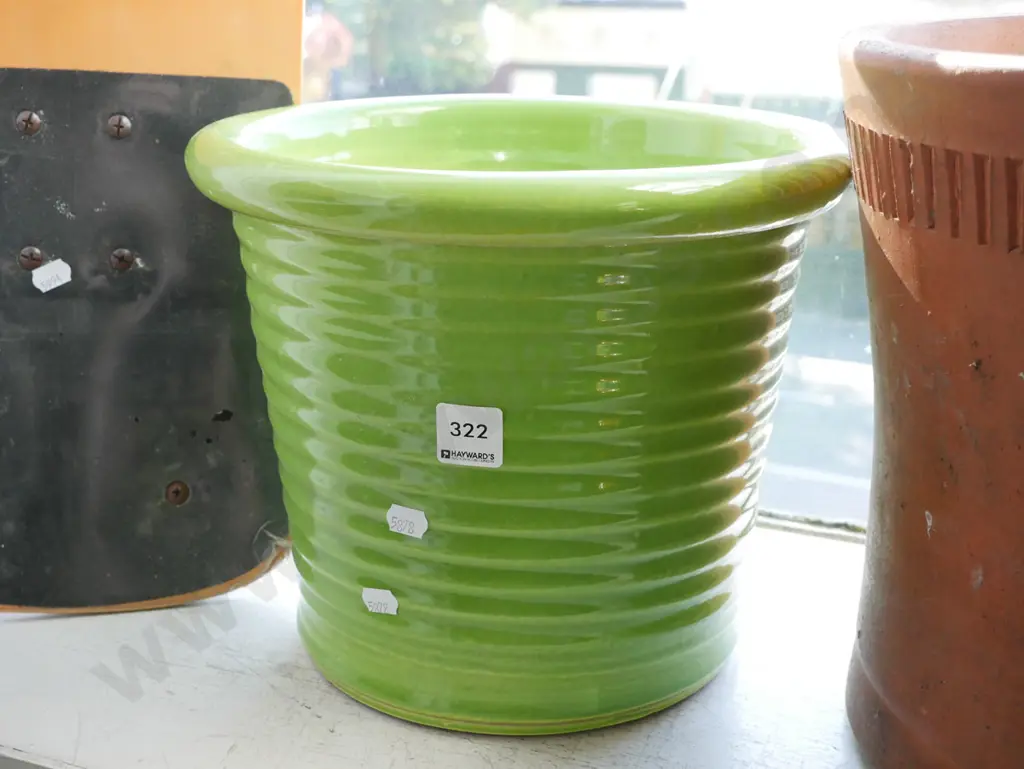 ceramic green ribbed garden  planter H-240 Image 1++