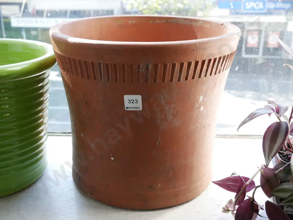 terracotta garden planter H-280 Image 1++