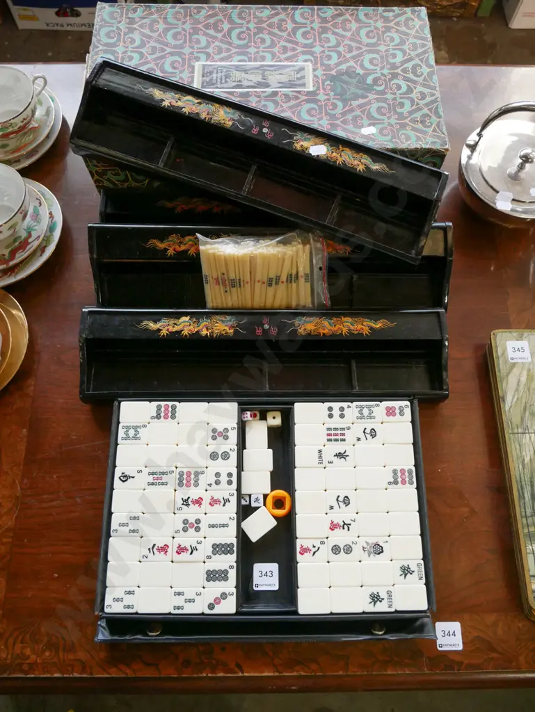mahjong set with lacquer boards  Image 1++