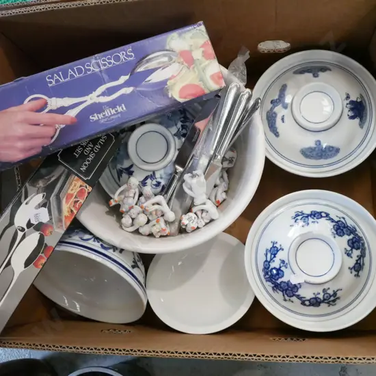 box; salad servers, mixing bowl, lidded bowls etc