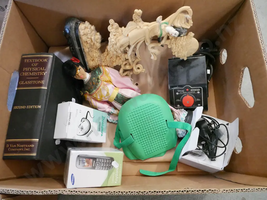 box; chemistry books, Samsung phone, dolls etc Image 1++
