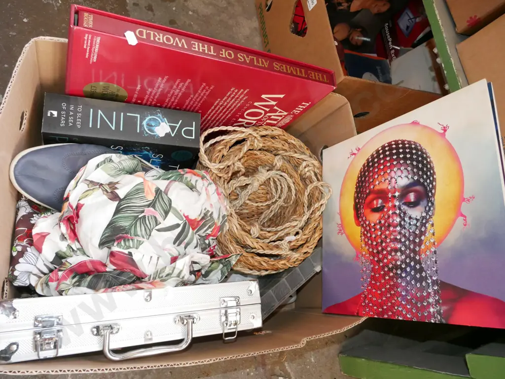 box; size 42 sneakers, shirt, cane hanging baskets, poker set etc Image 1++