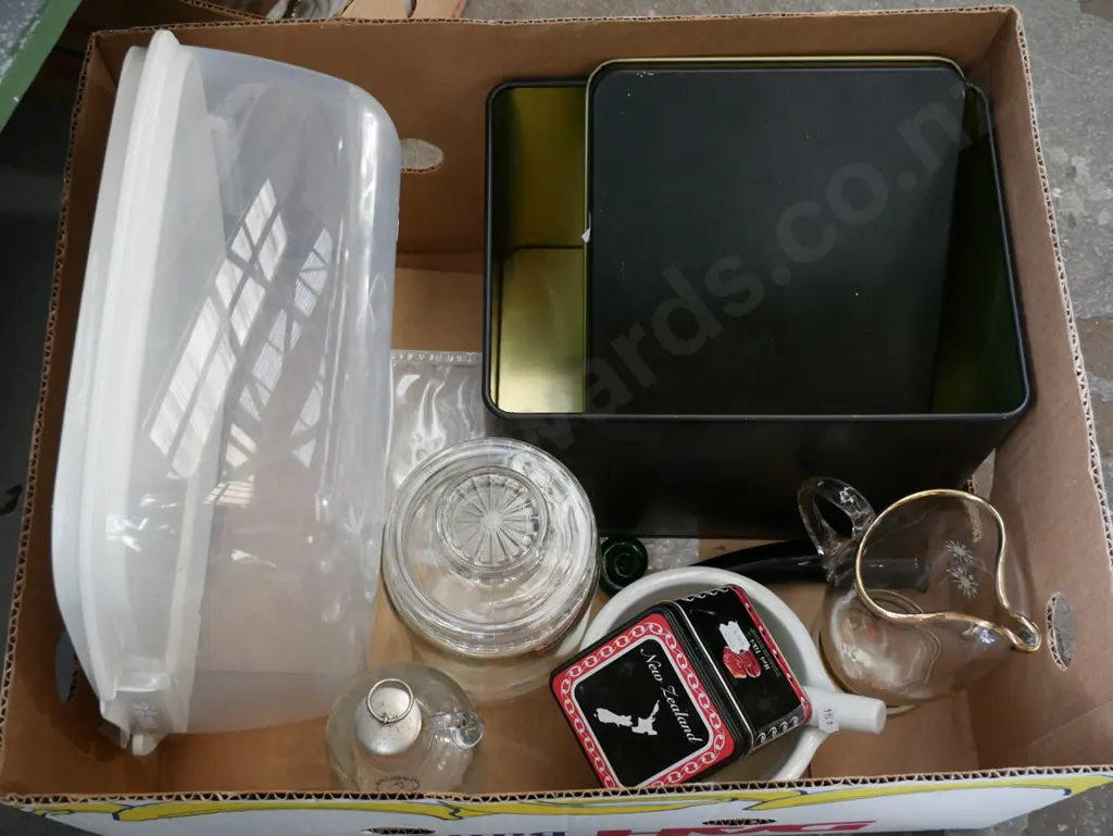 box; storage canisters etc Image 1++