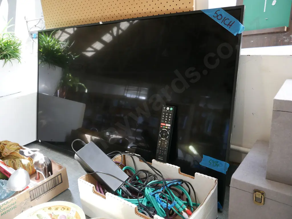 Sony 50" TV - no stand or wall mount Image 1++