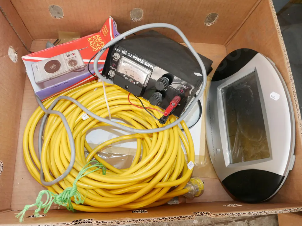 box; alarm clock, power supply, extension cord etc Image 1++