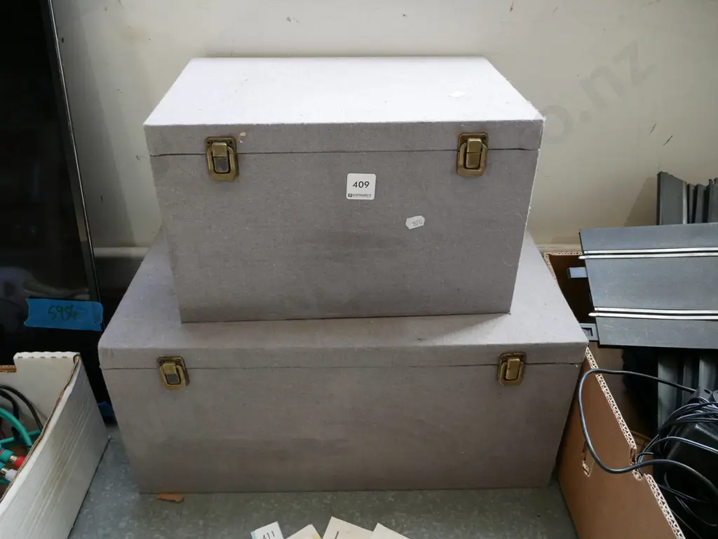 2x grey fabric storage chests Image 1++