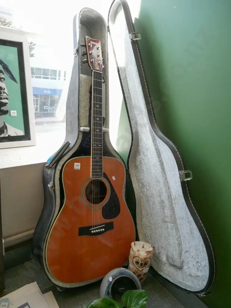 Yamaha FG-365S acoustic guitar in hard carry case Image 1++