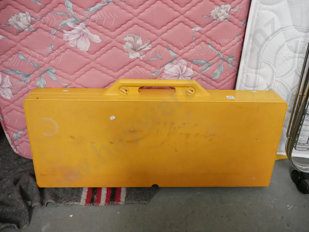 retro yellow plastic foldaway picnic table and seats Image 1++