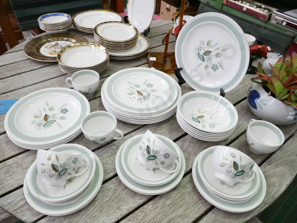 Woods Cloverley plates, bowls, cups, saucers Image 1++