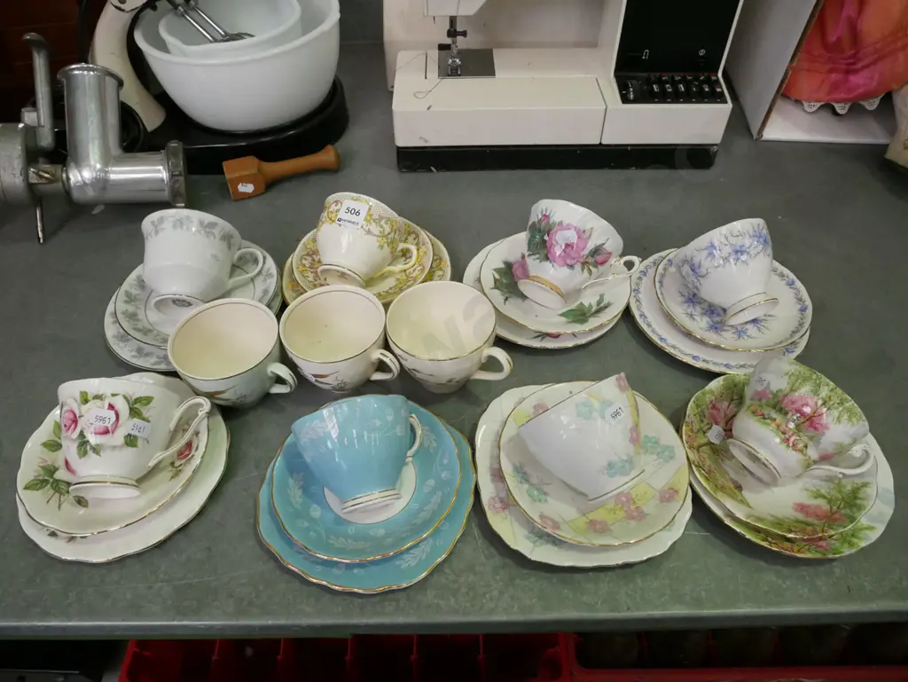 8x trios, 3x additional pheasant themed cups Image 1++