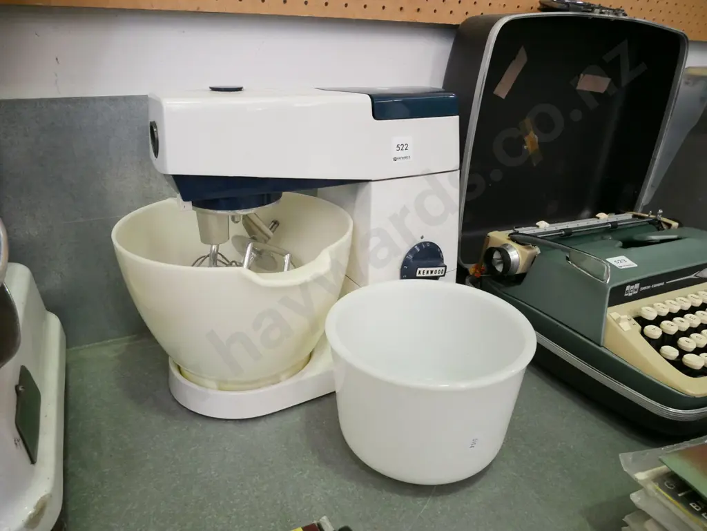 Kenwood mixer and additional small ceramic bowl Image 1++