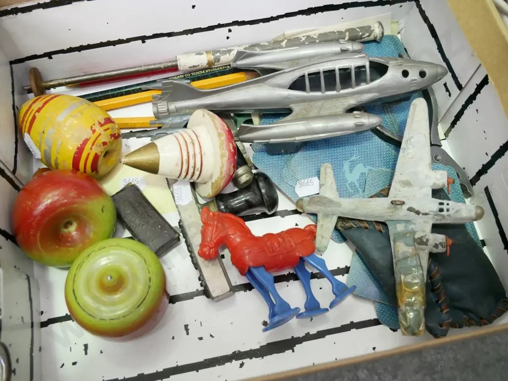 box; vintage toys, playing cards, spinning top etc Image 1++