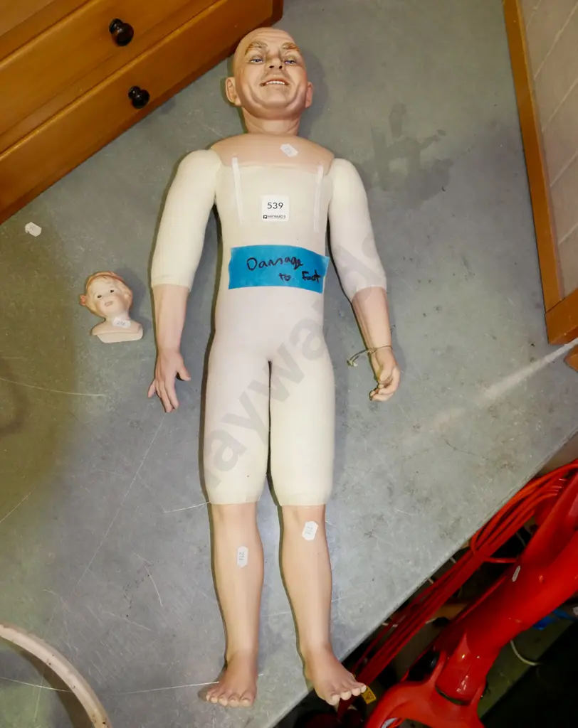 male poreclain doll - damage to foot Image 1++