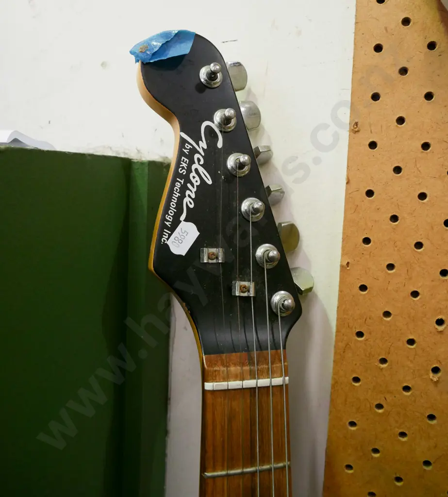 EKS Cyclone left-handed electric guitar Image 1++